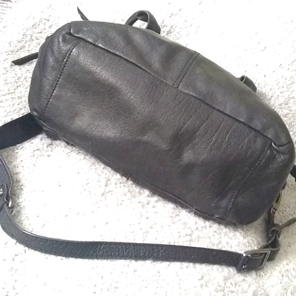 Elliot Lucca crossbody Bag 10"x14" - Picture 6 of 6